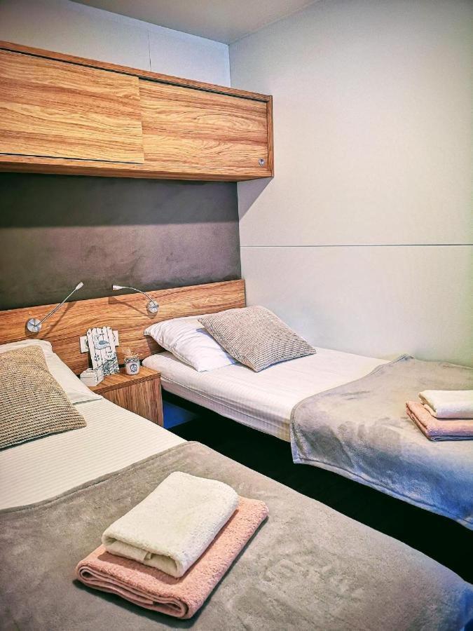 ביוגראד נה מורו J & R Mobile Homes מראה חיצוני תמונה